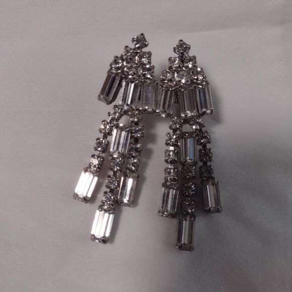 Beautiful and sparkly dangling earrings - Picture 11 of 12